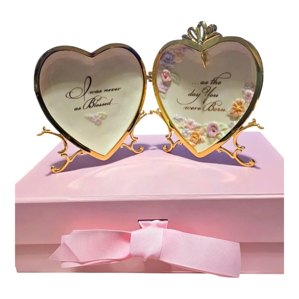The Bradford Exchange Treasures of the Heart Collection Tabletop Locket